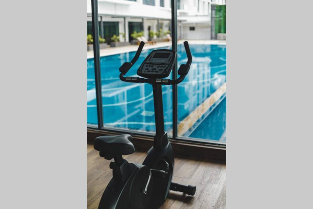 Jazz Suites 1 Vivacity Kuching Bagian luar foto